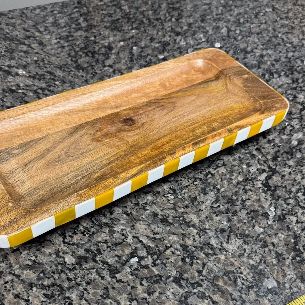 Striped yellow Wooden serving Tray - Picture 13 of 13